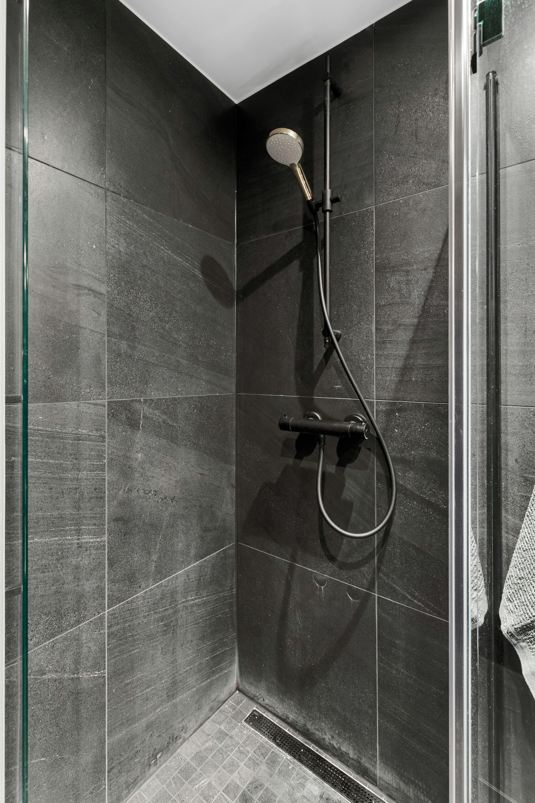 Accessible Showers in Corpus Christi, TX – Safe, Stylish, and Affordable 4 a shower with a shower head